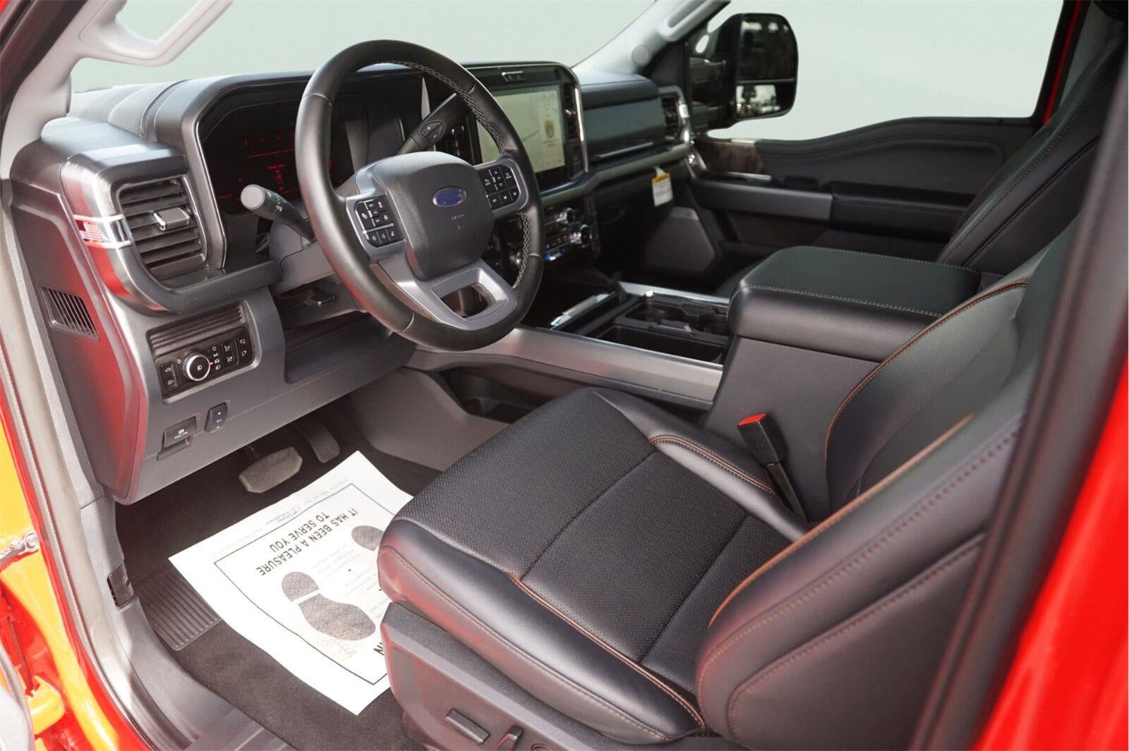 2025 Ford Super Duty F-450 DRW Lariat