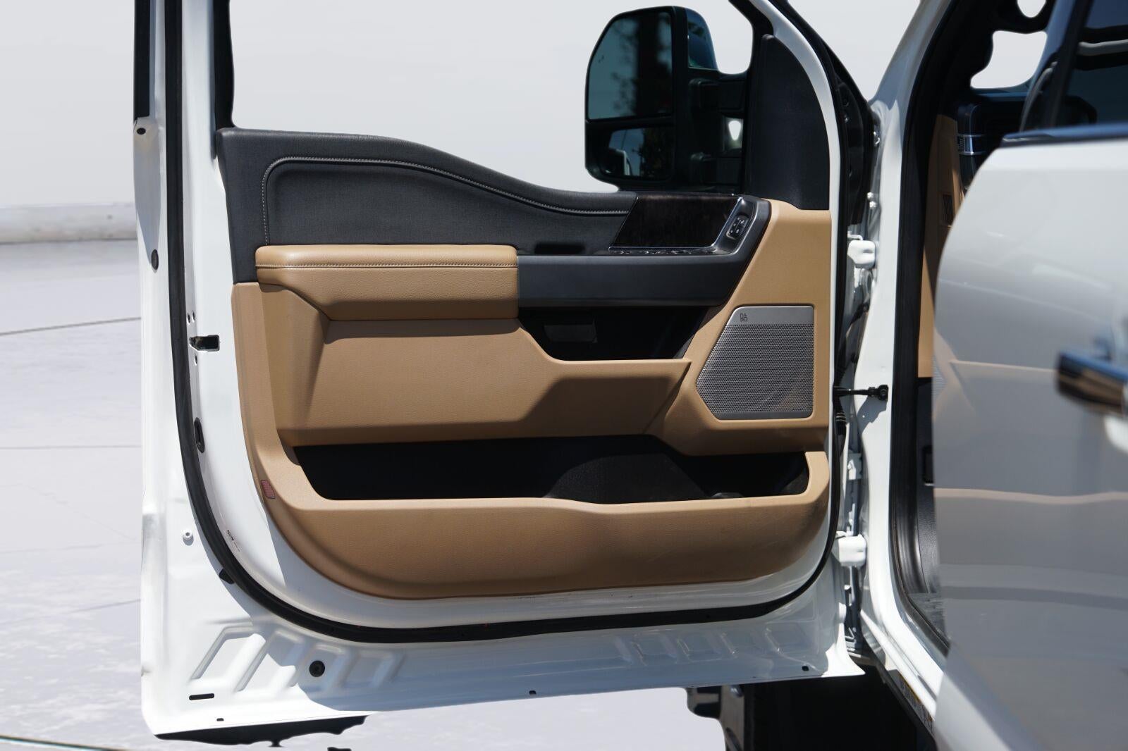 2025 Ford Super Duty F-450 Drw Lariat