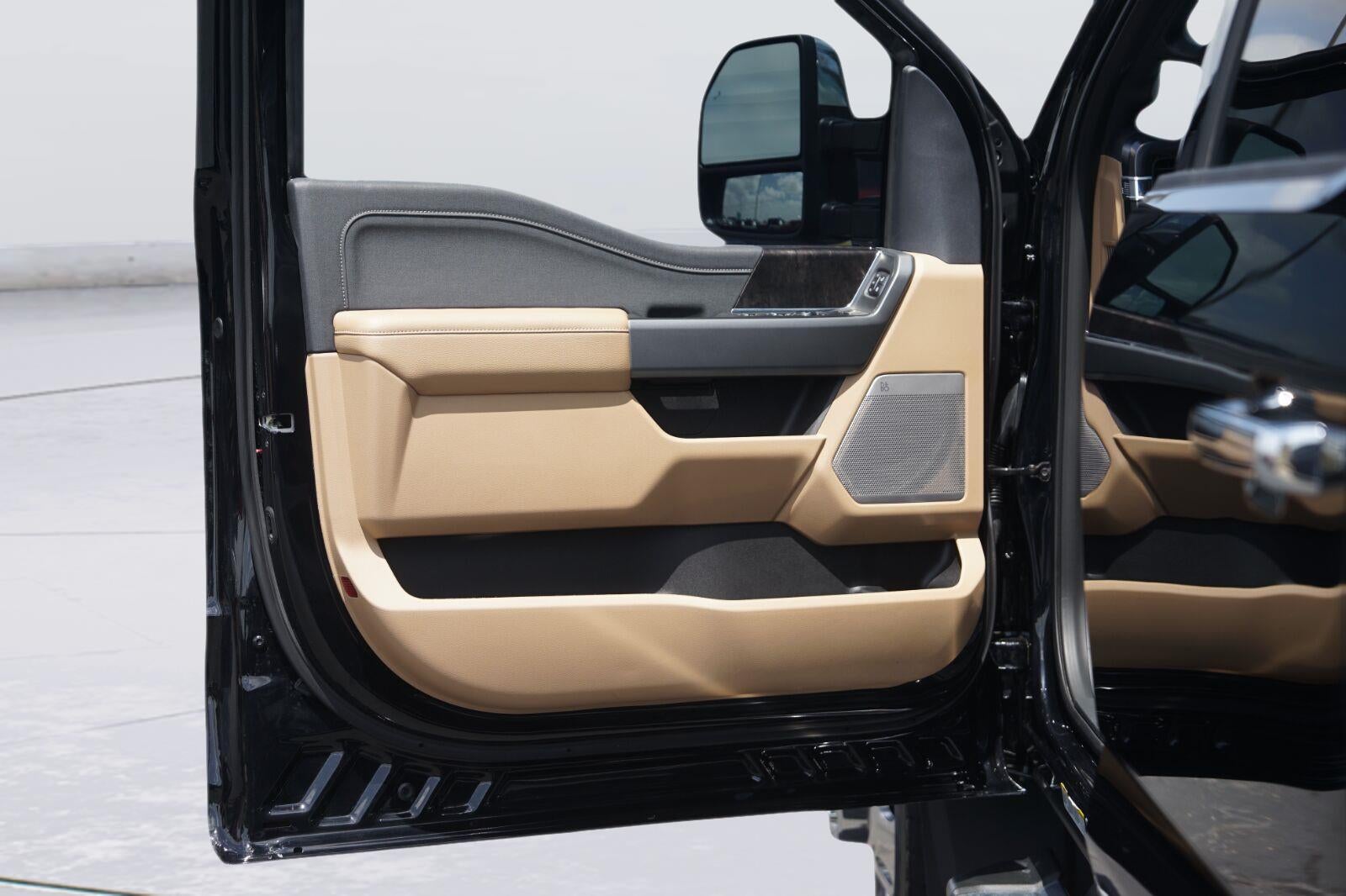 2026 Ford Super Duty F-450 Drw Lariat