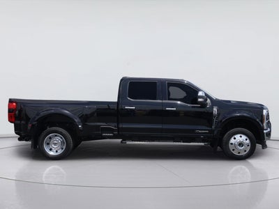 2026 Ford Super Duty F-450 Drw Lariat