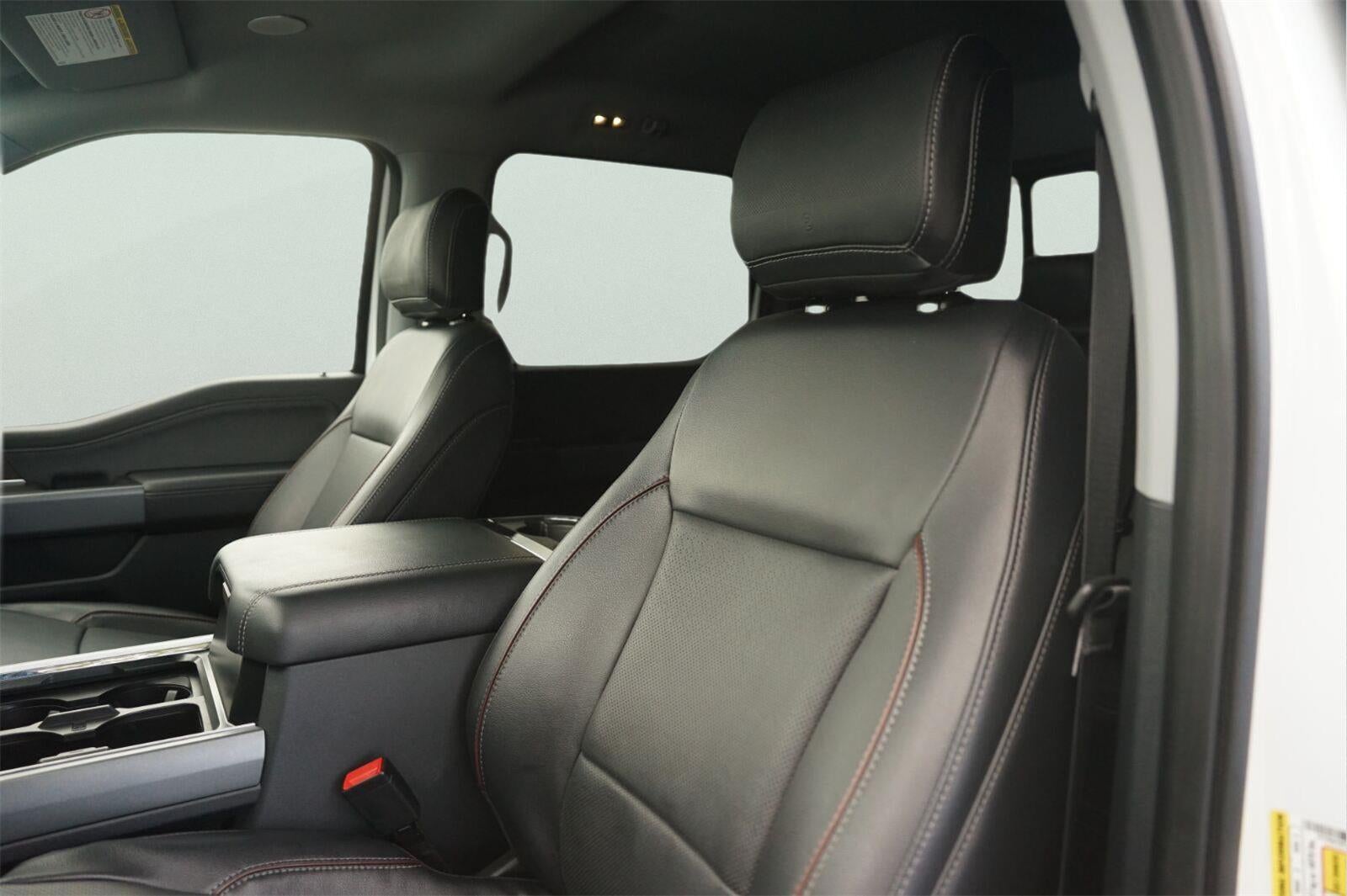 2023 Ford Super Duty F-450 Drw Lariat