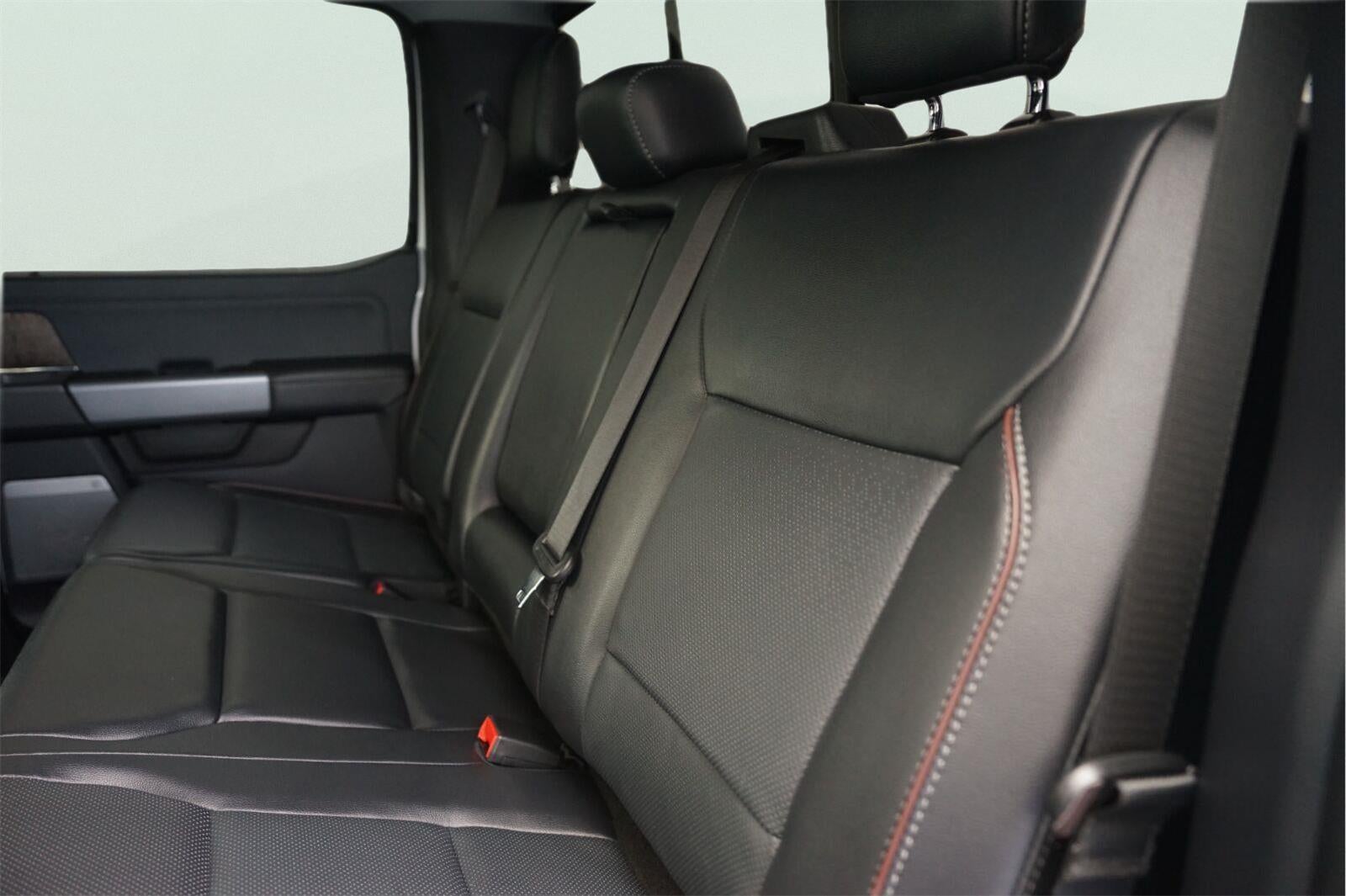 2023 Ford Super Duty F-450 Drw Lariat