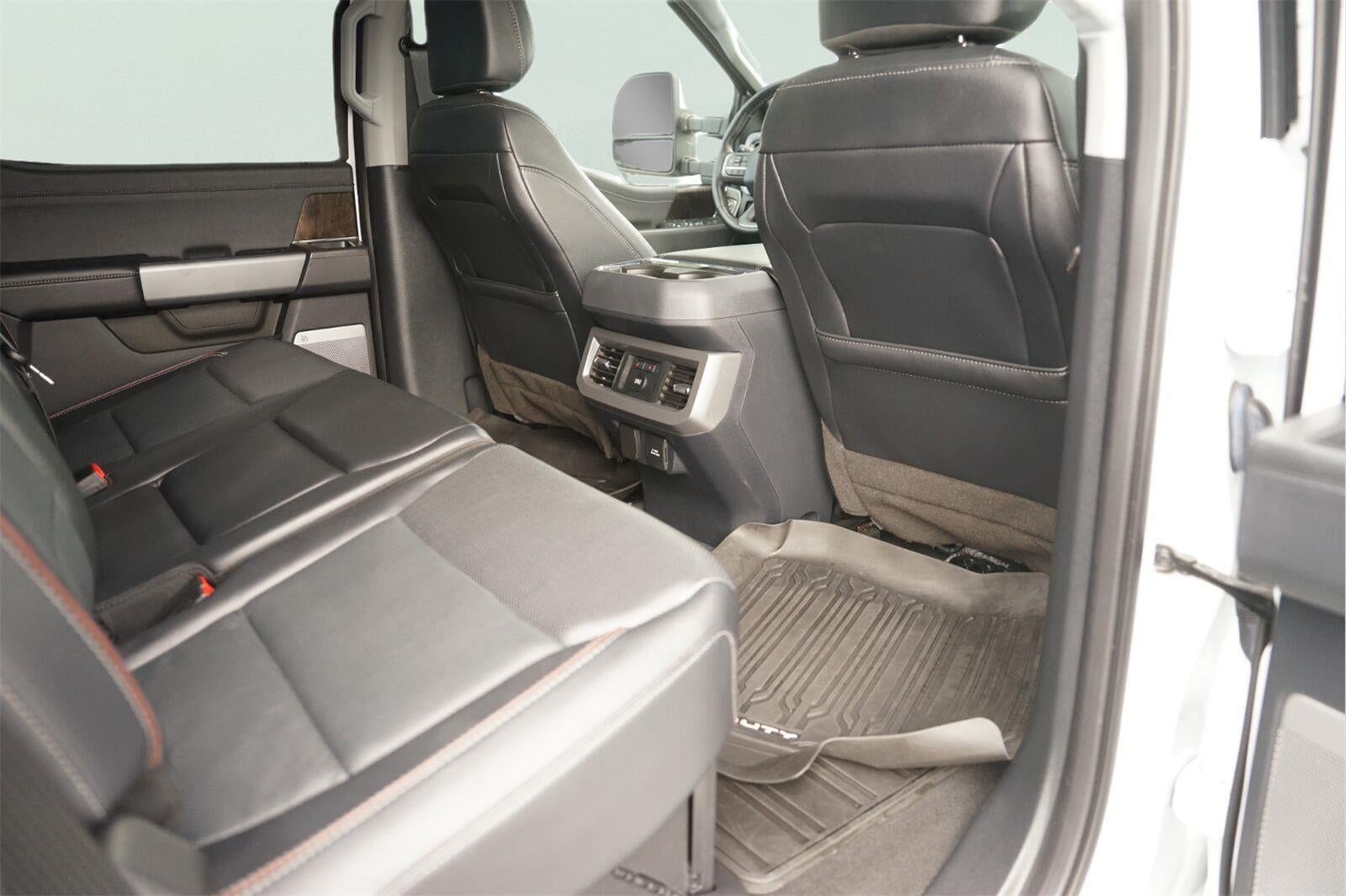 2023 Ford Super Duty F-450 Drw Lariat
