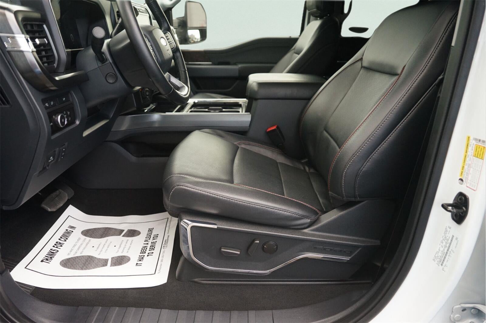 2023 Ford Super Duty F-450 Drw Lariat