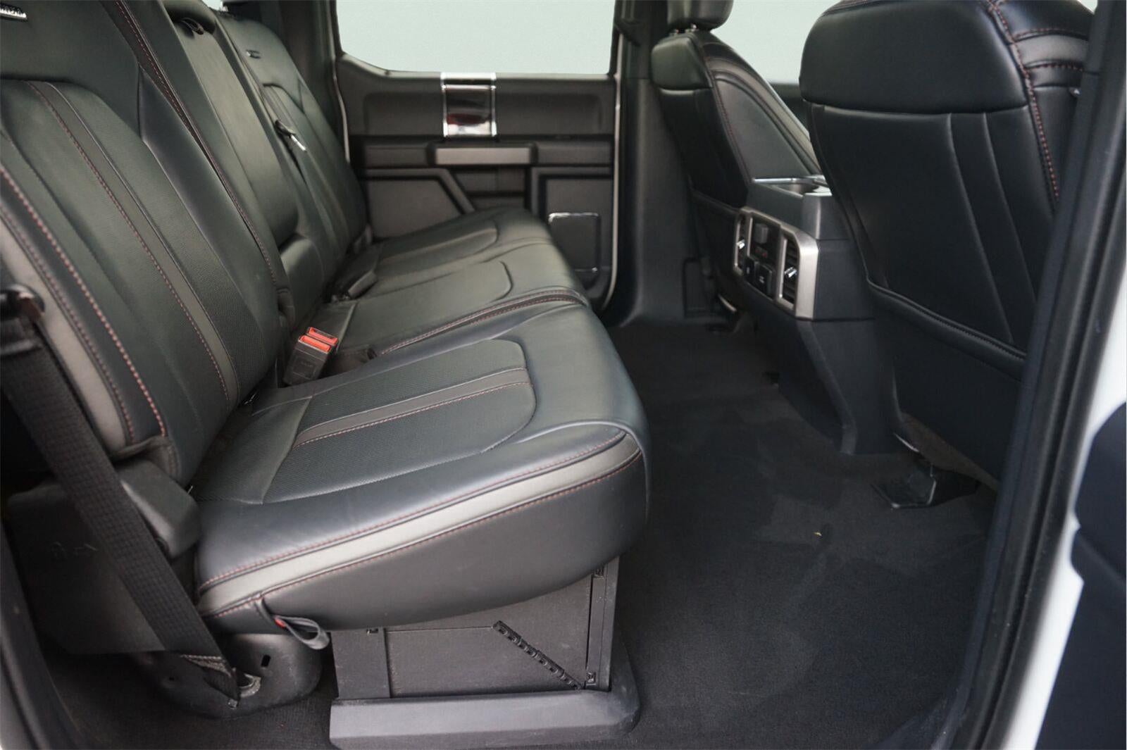 2022 Ford Super Duty F-450 Drw Platinum