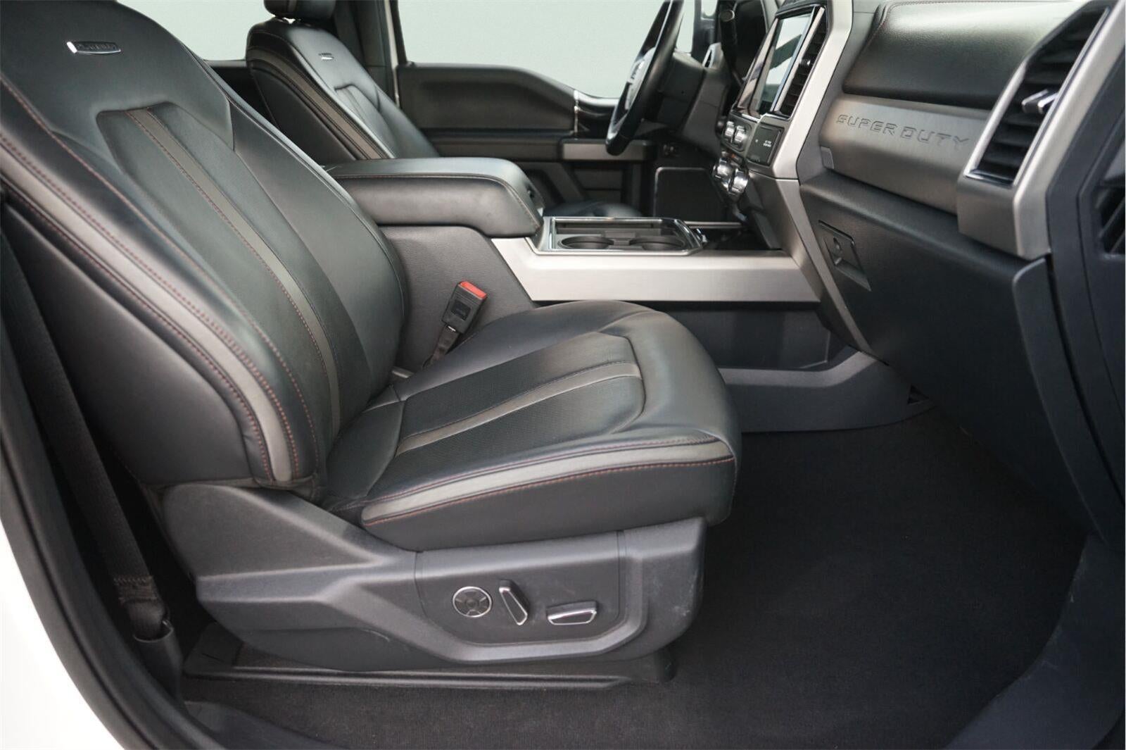 2022 Ford Super Duty F-450 Drw Platinum