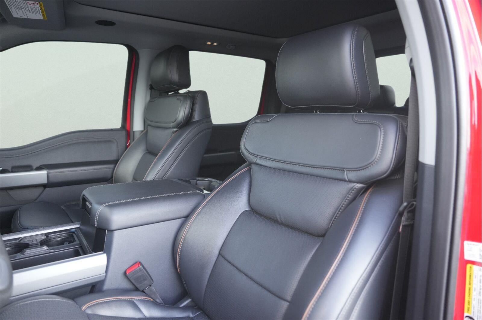 2026 Ford Super Duty F-450 DRW Lariat