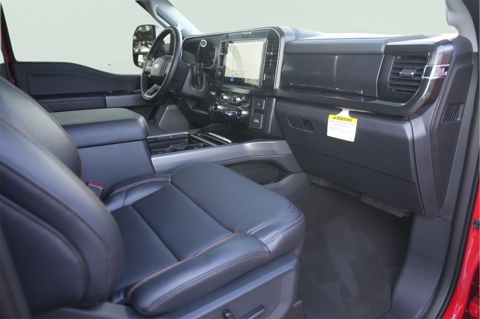 2026 Ford Super Duty F-450 DRW Lariat
