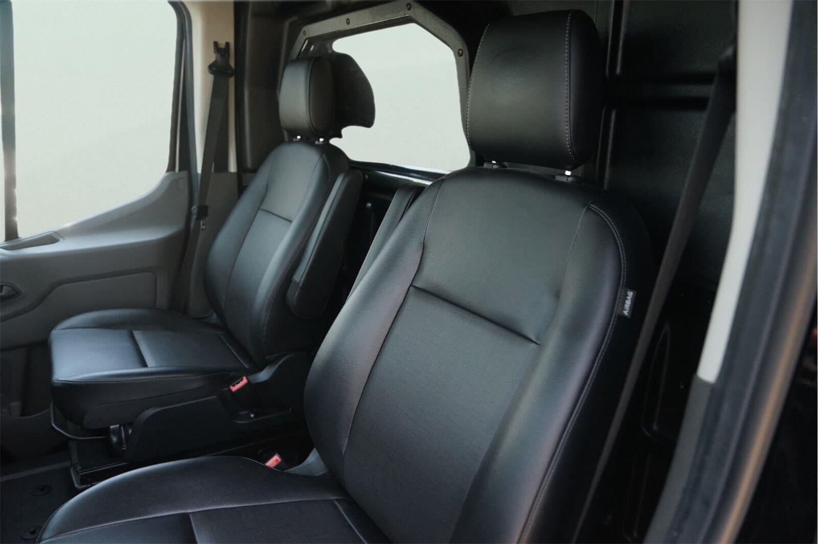 2023 Ford E-Transit 350