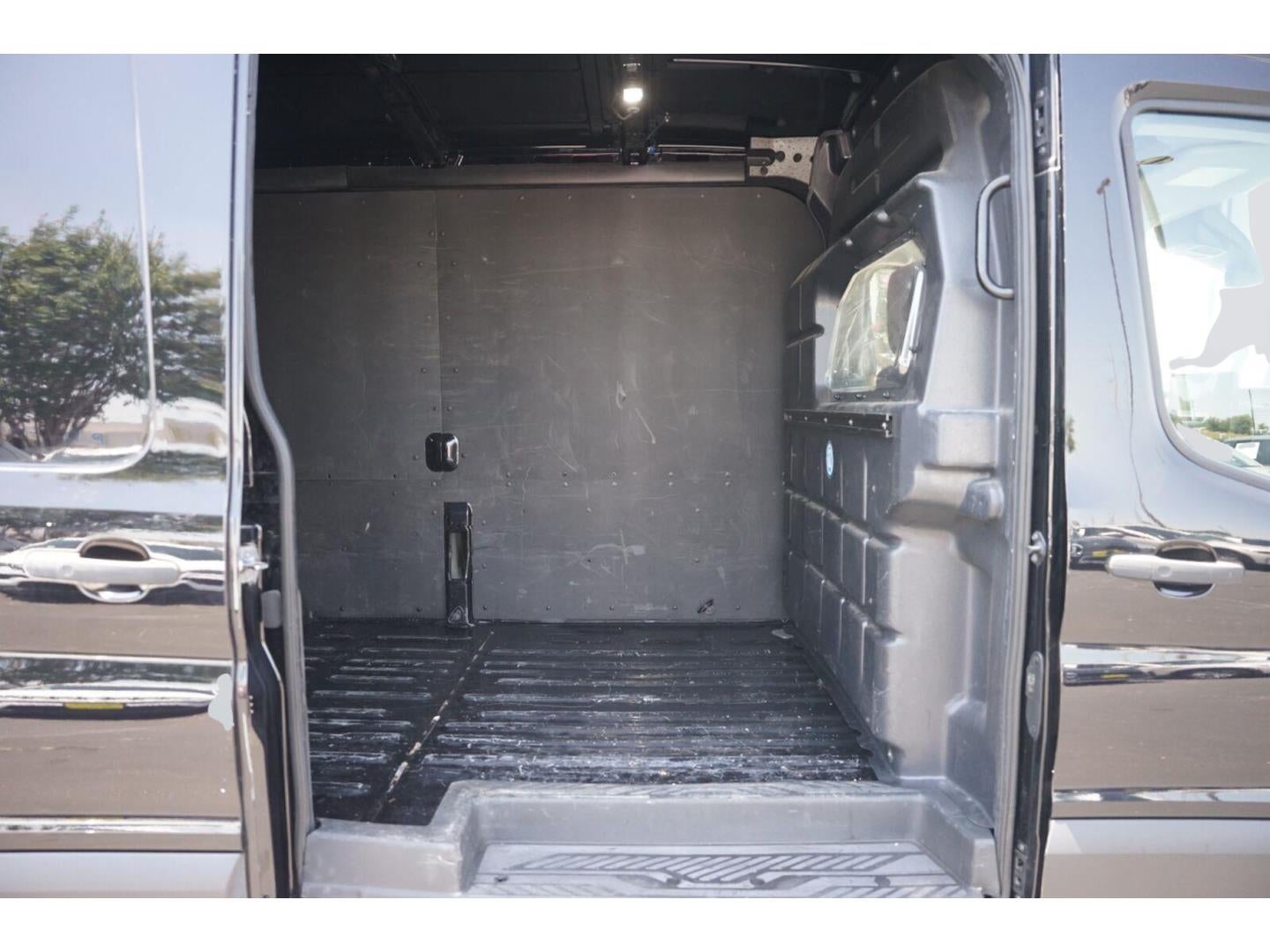 2023 Ford E-Transit 350