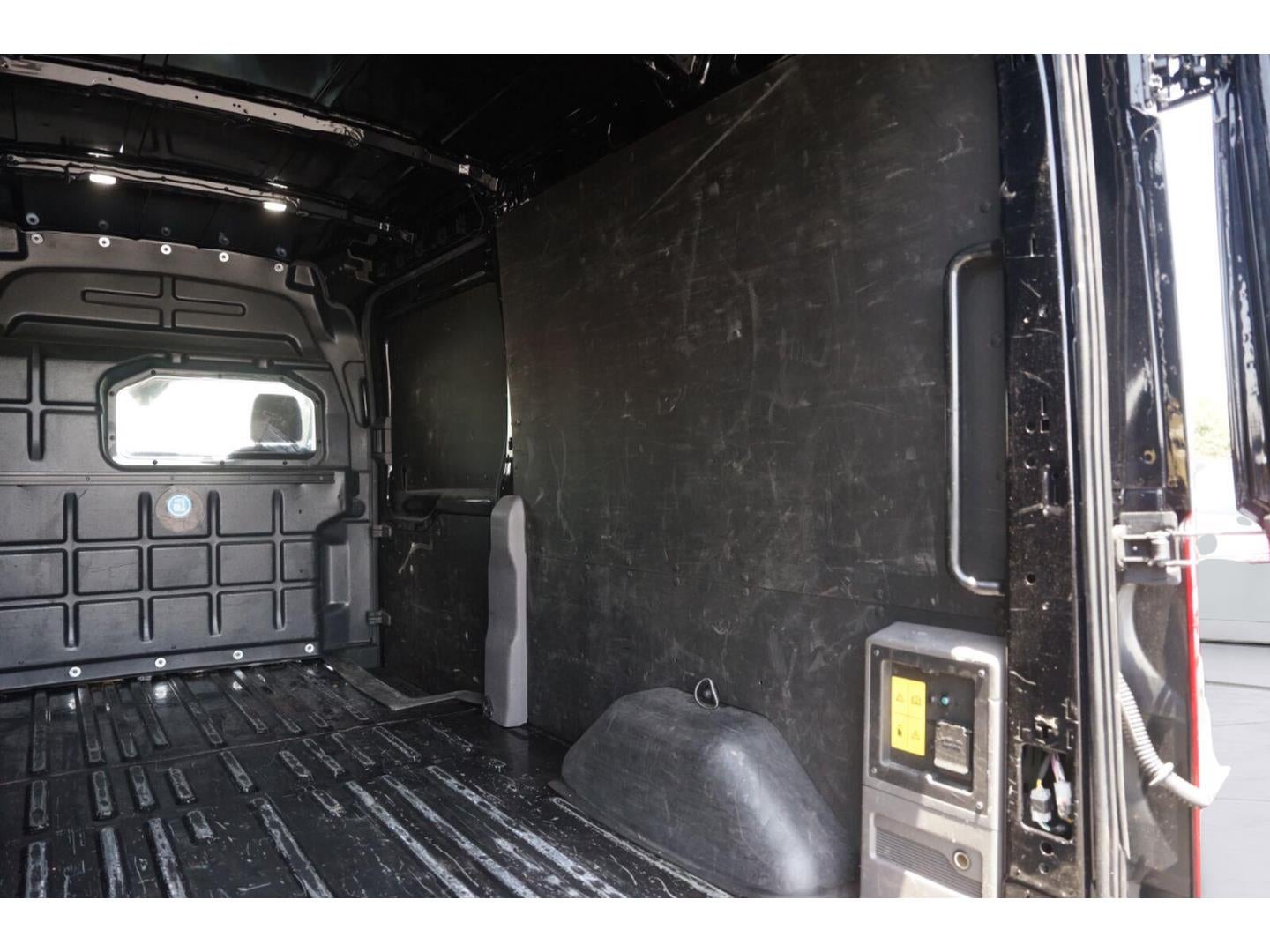 2023 Ford E-Transit 350