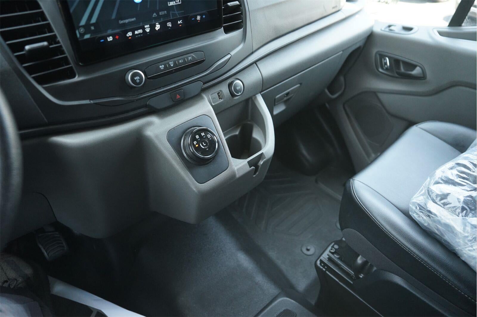 2023 Ford E-Transit 350