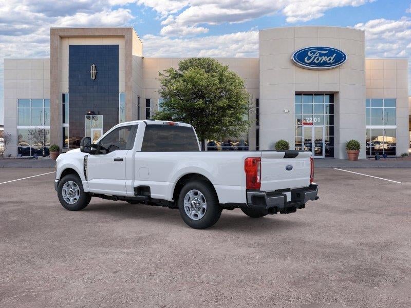2026 Ford Super Duty F-350 XLT