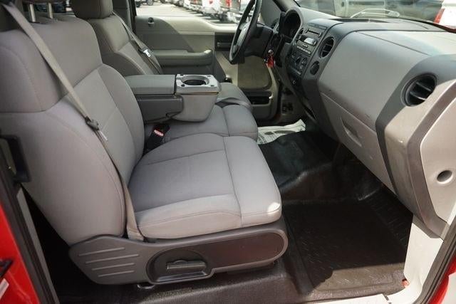 2006 Ford F150 Base