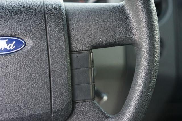 2006 Ford F150 Base