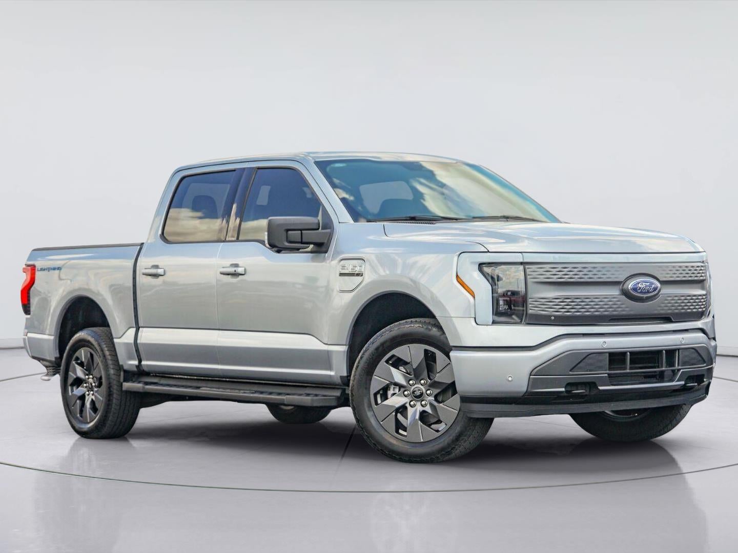 2023 Ford F-150 Lightning XLT