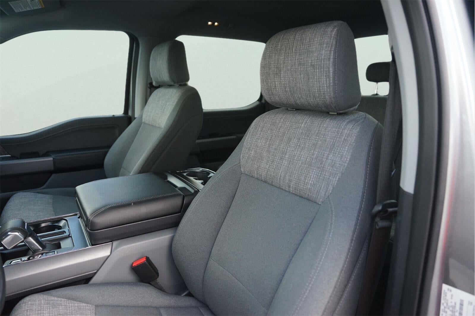 2023 Ford F-150 Lightning XLT