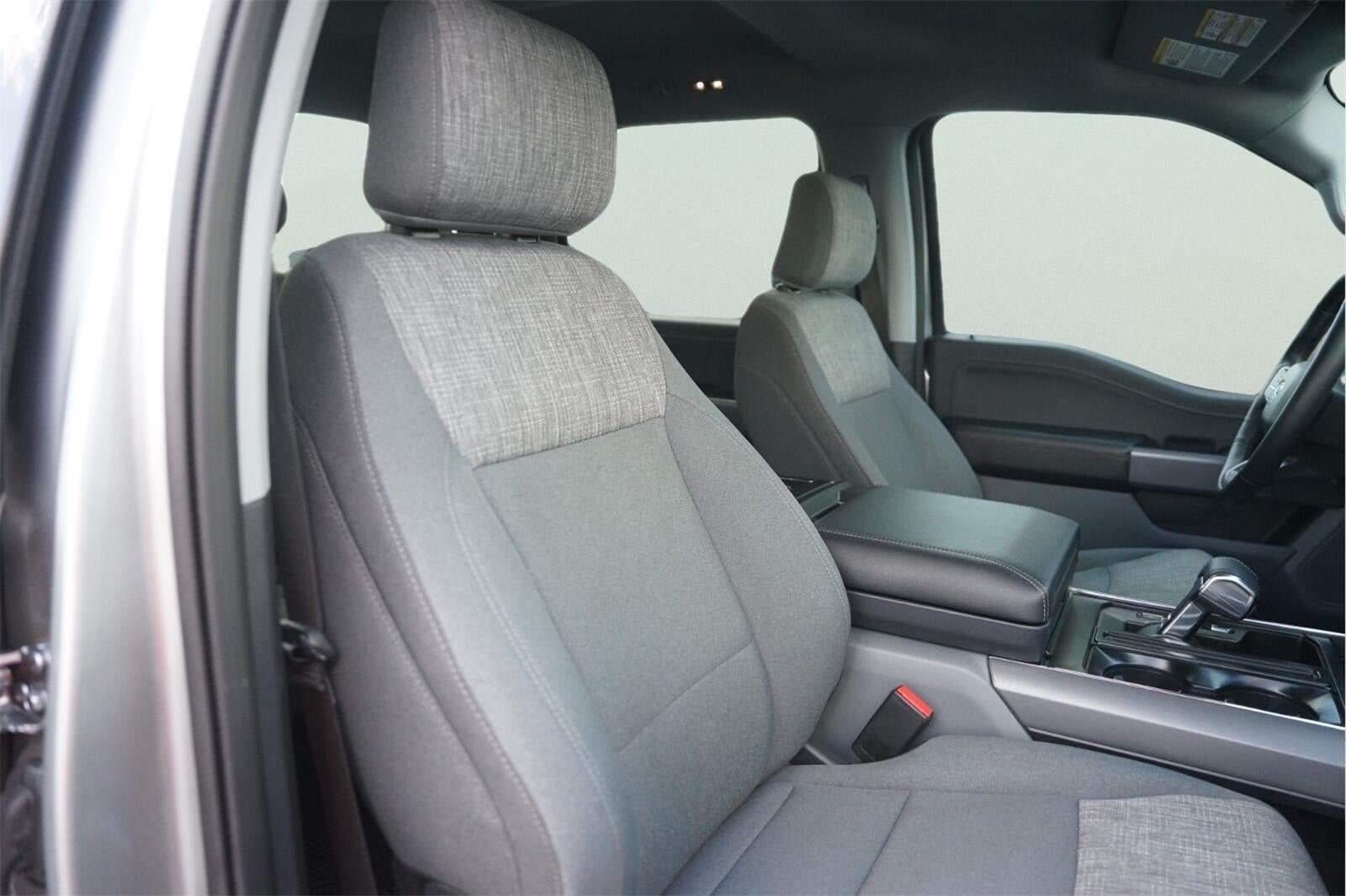 2023 Ford F-150 Lightning XLT