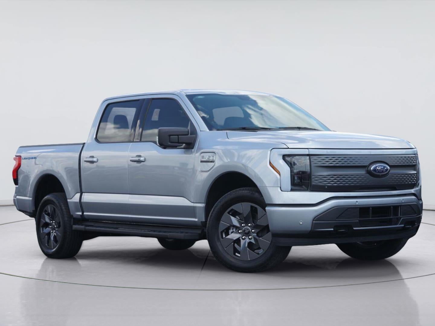 2023 Ford F-150 Lightning XLT