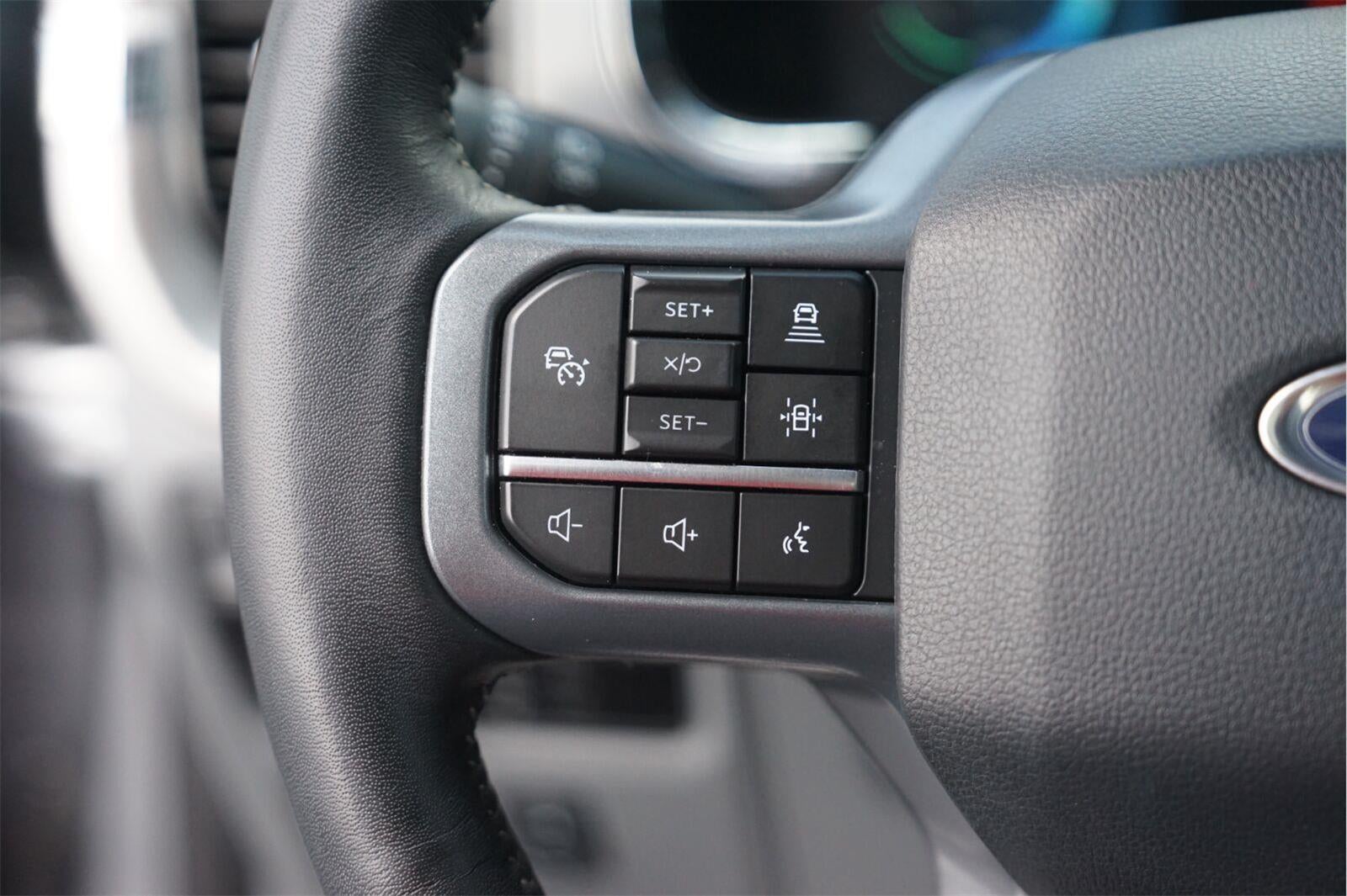 2023 Ford F-150 Lightning XLT