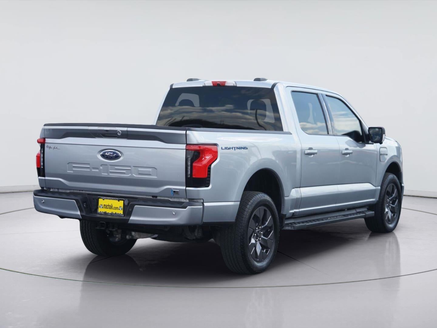 2023 Ford F-150 Lightning XLT