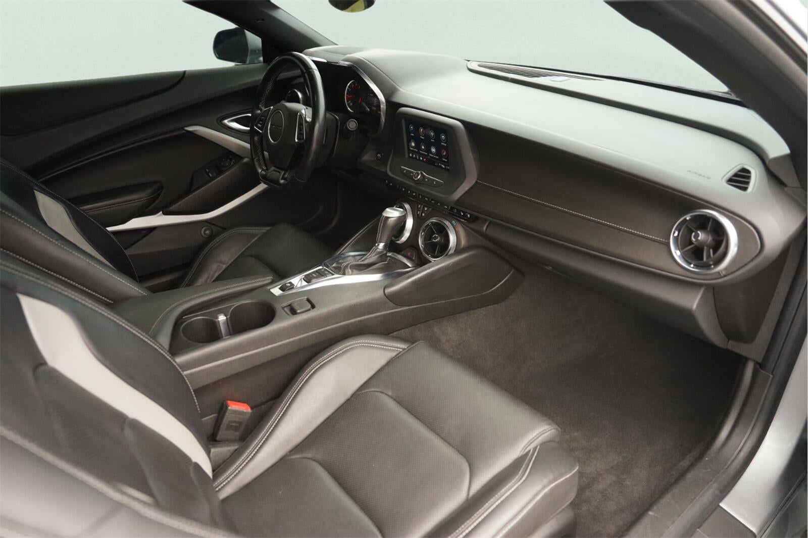 2023 Chevrolet Camaro 2LT