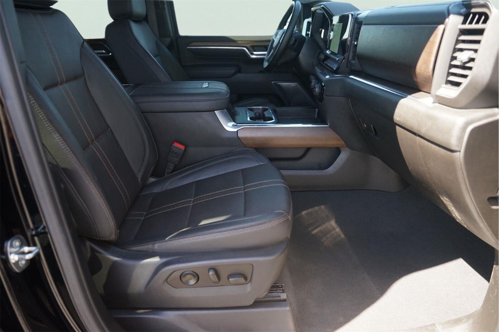 2024 Chevrolet Silverado 3500HD High Country