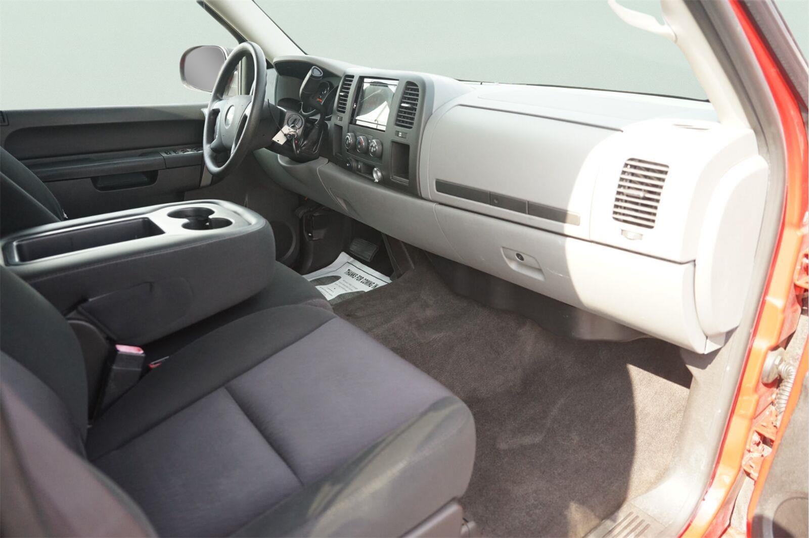 2011 Chevrolet SILVERADO 1500 LS
