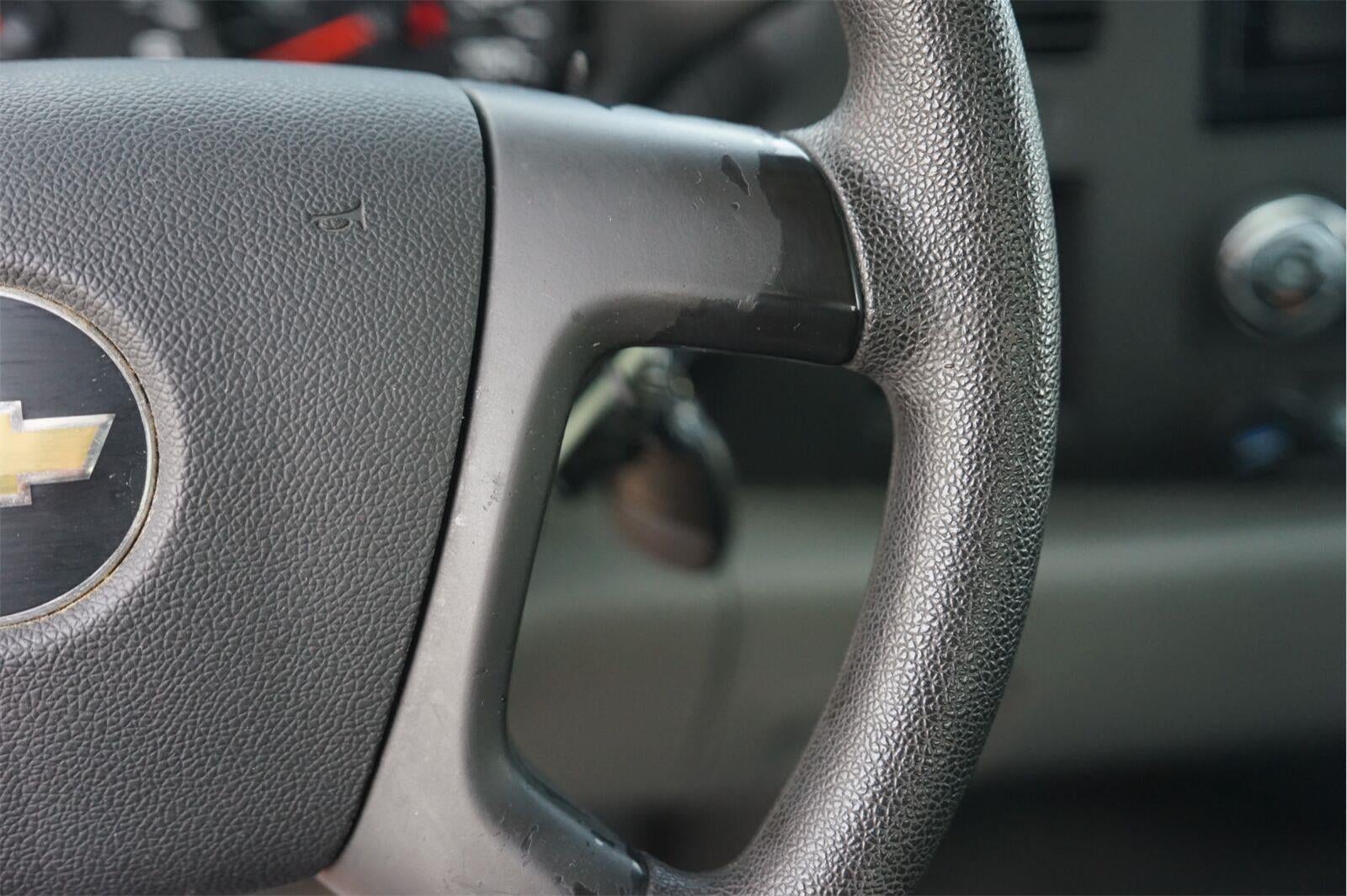 2011 Chevrolet SILVERADO 1500 LS