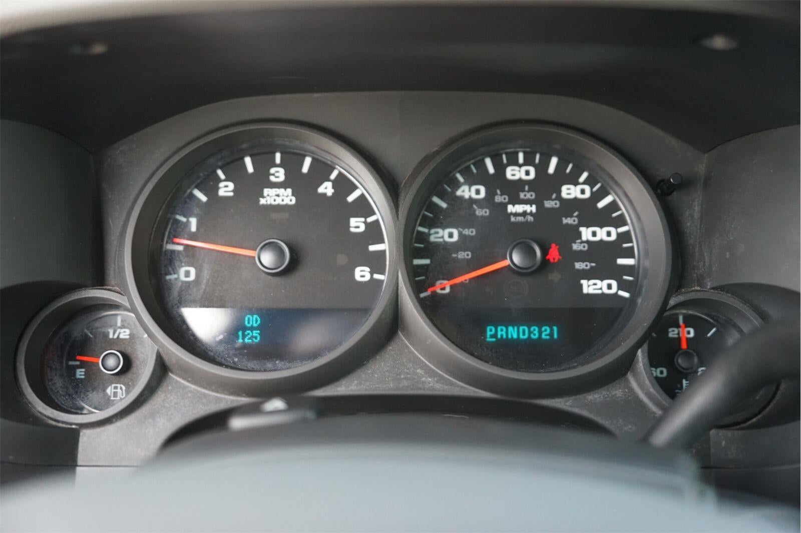 2011 Chevrolet SILVERADO 1500 LS