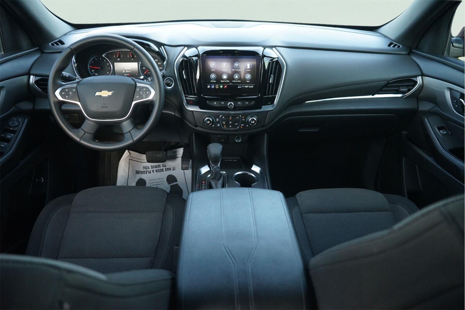 2023 Chevrolet Traverse LT Cloth