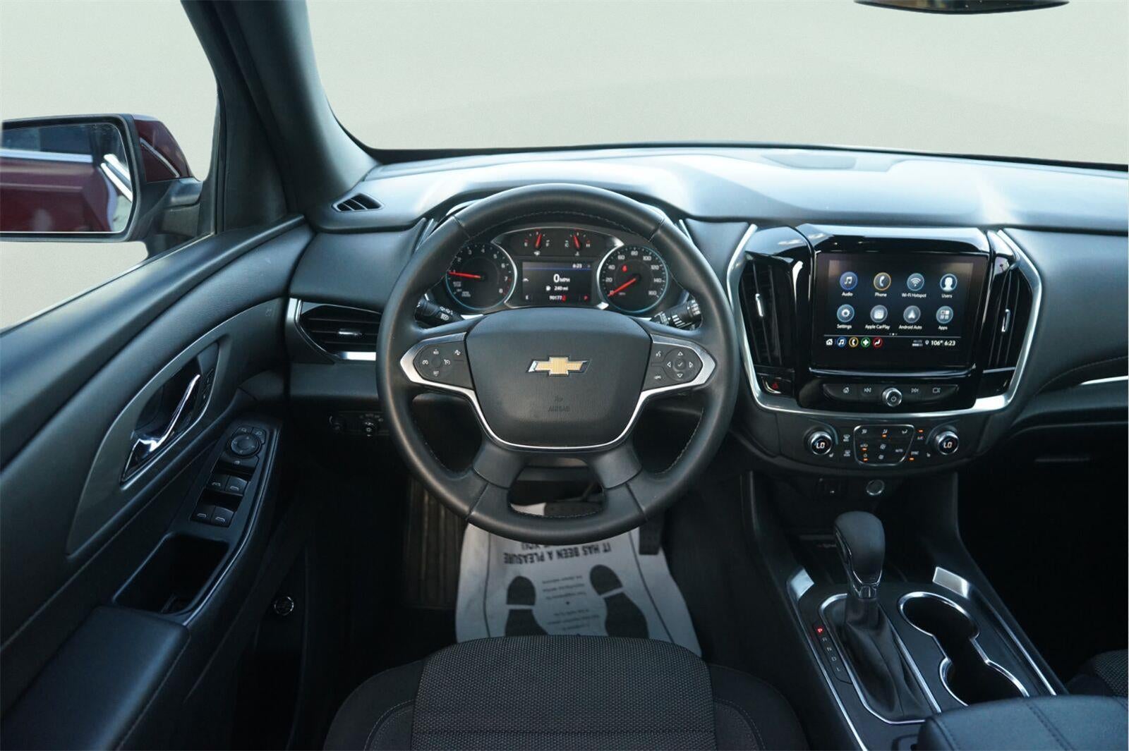 2023 Chevrolet Traverse LT Cloth