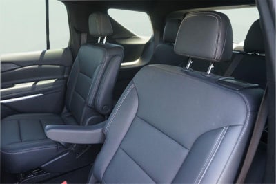 2025 Chevrolet Traverse FWD LT