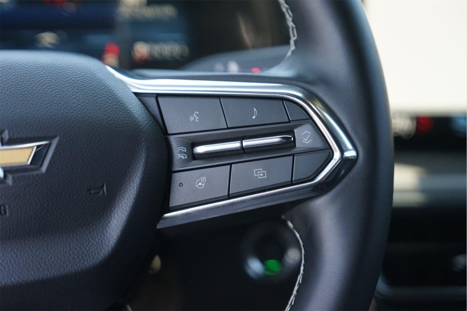 2025 Chevrolet Traverse FWD LT
