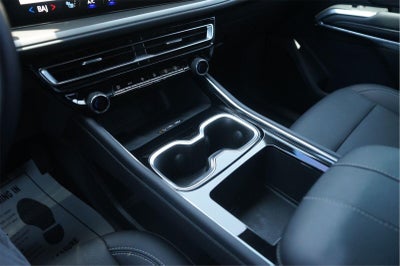 2025 Chevrolet Traverse FWD LT