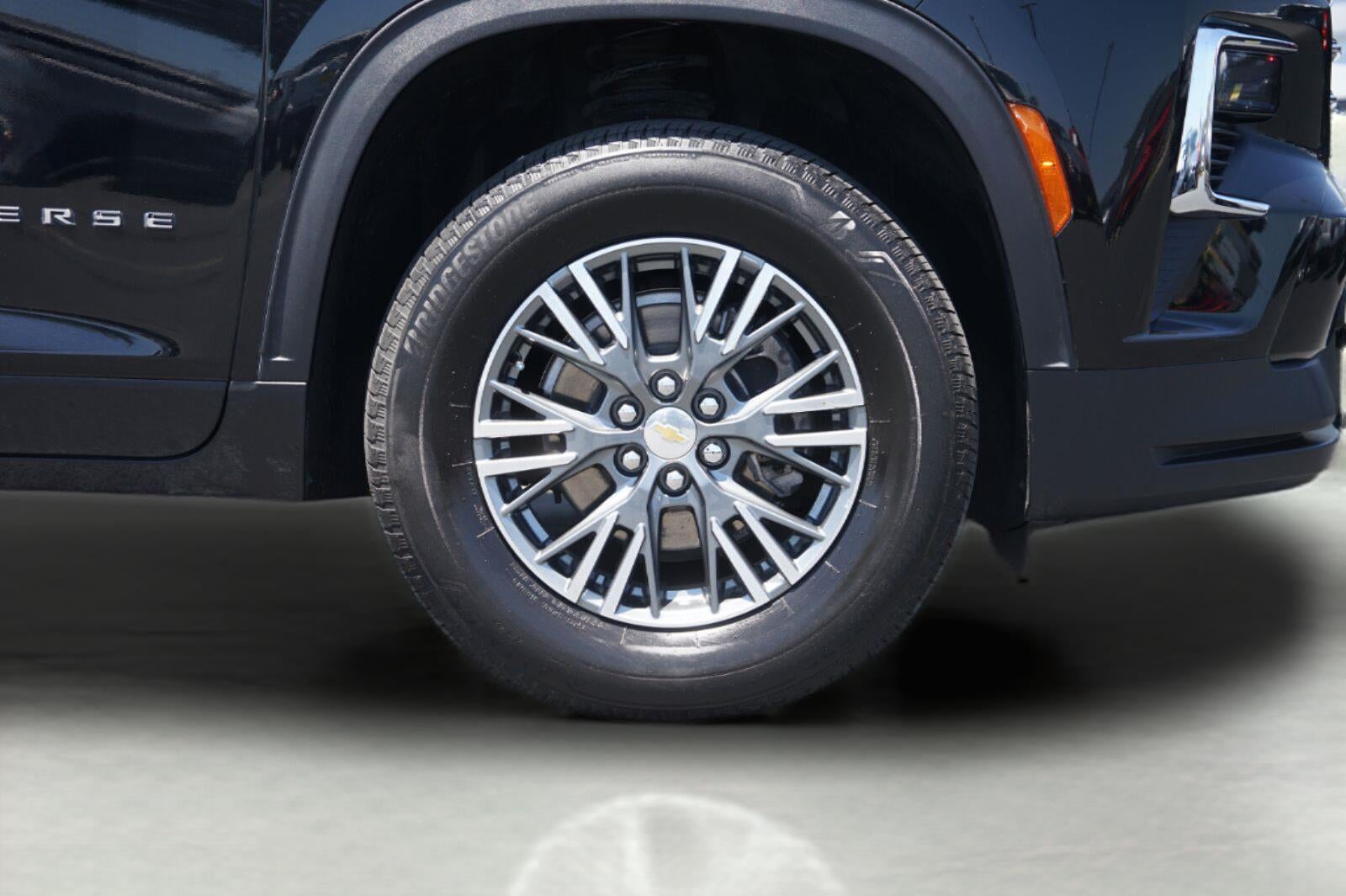 2025 Chevrolet Traverse FWD LT