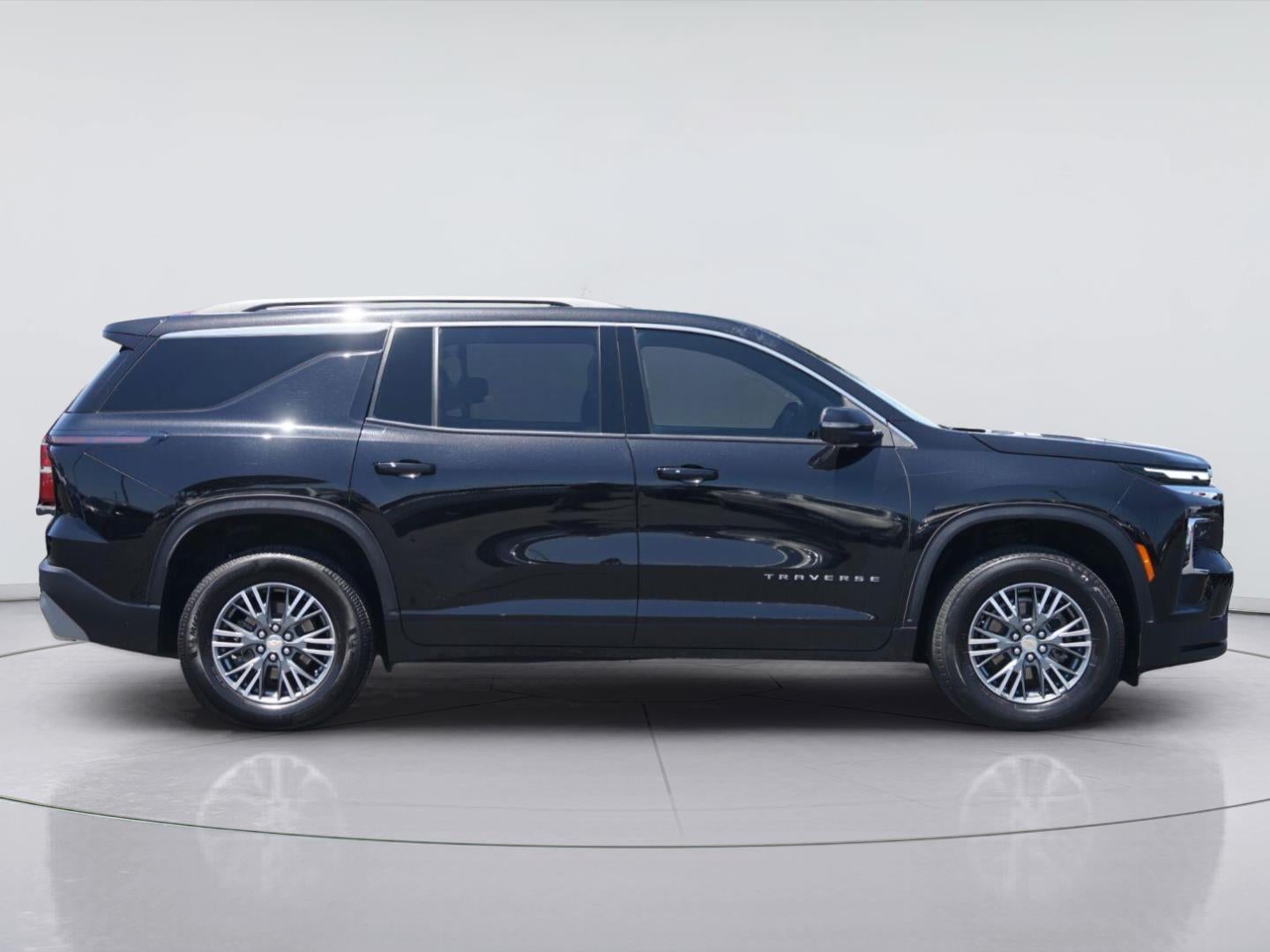 2025 Chevrolet Traverse FWD LT