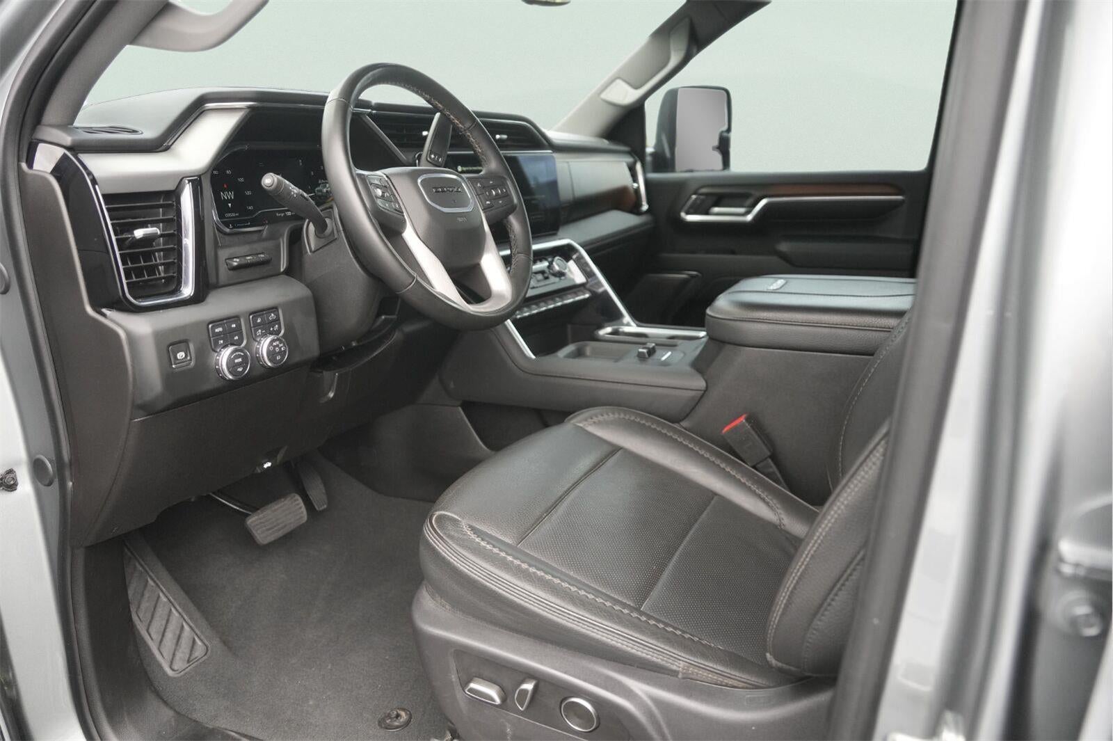2024 GMC Sierra 2500HD Denali