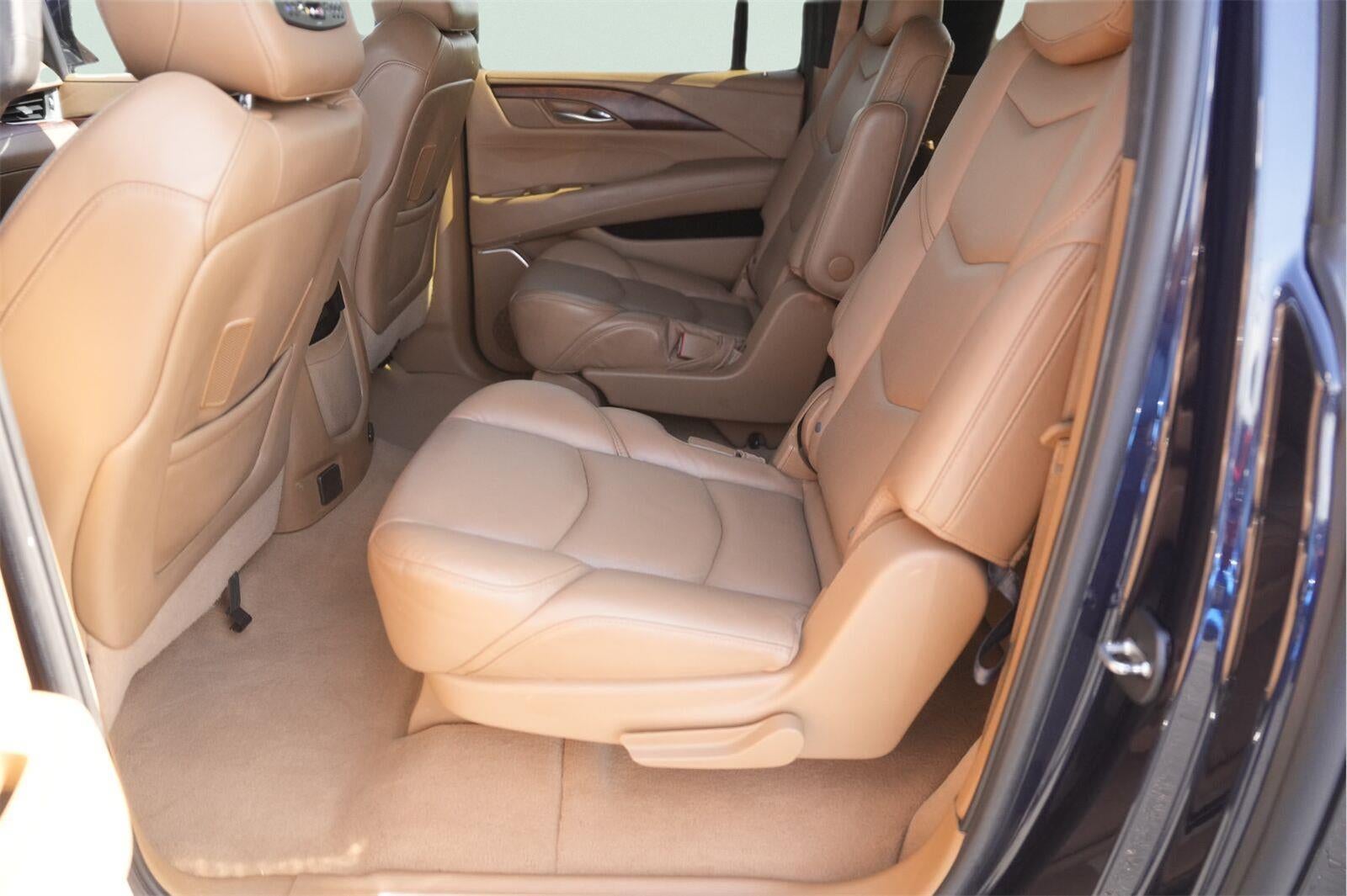 2017 Cadillac Escalade ESV Platinum