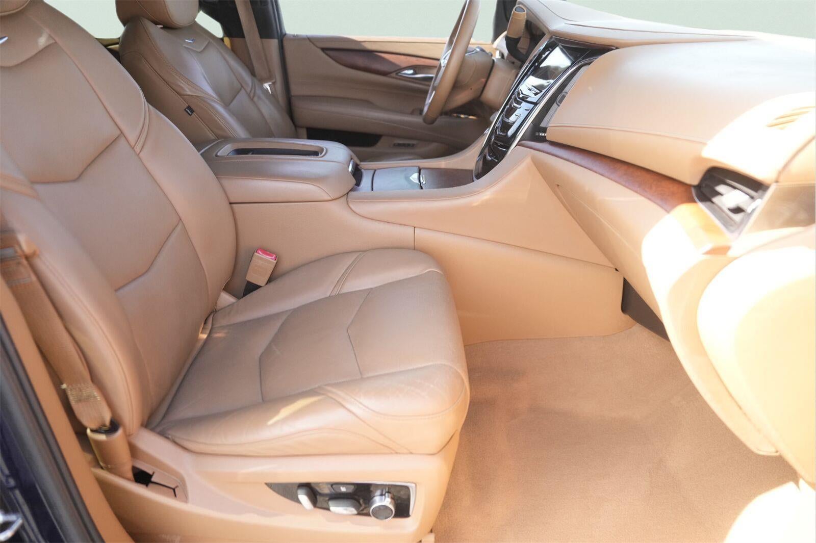 2017 Cadillac Escalade ESV Platinum