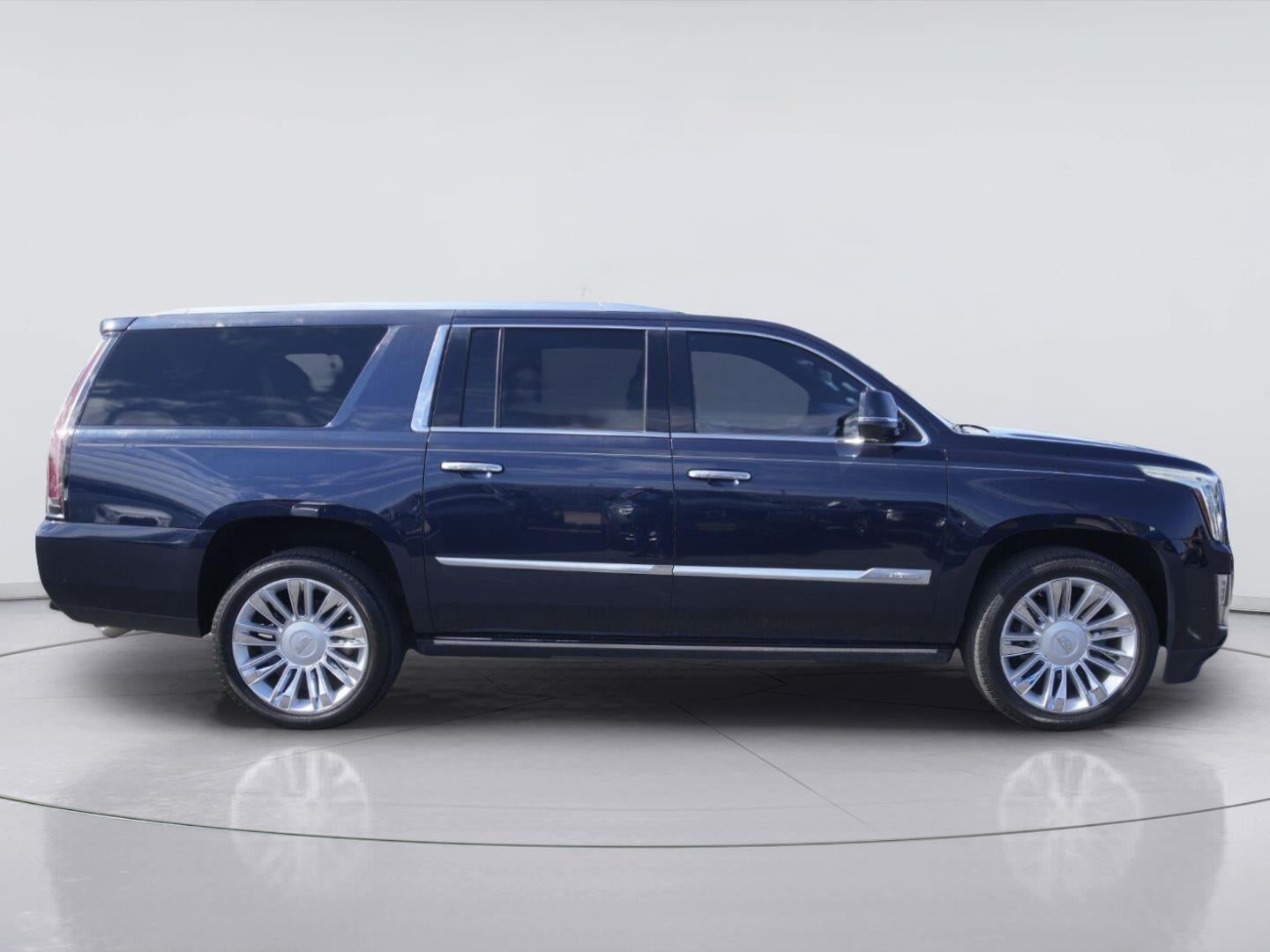 2017 Cadillac ESCALADE PLAT