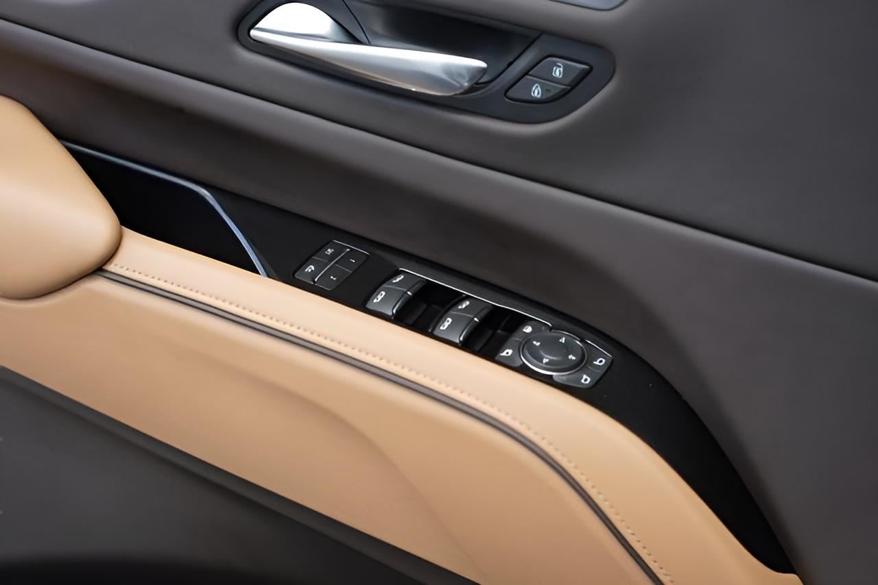 2024 Cadillac Escalade ESV 4WD Premium Luxury