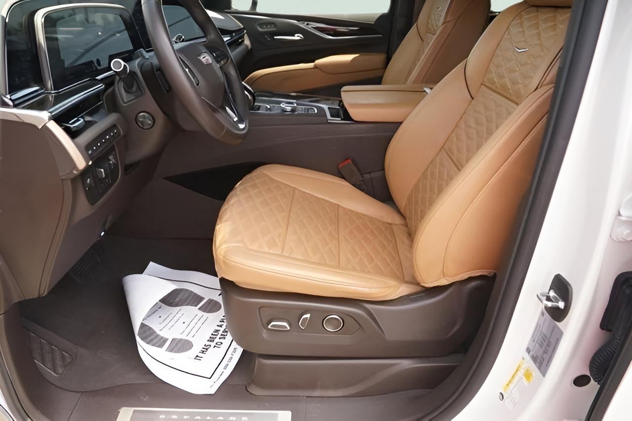 2024 Cadillac Escalade ESV 4WD Premium Luxury