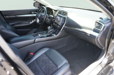 2017 Nissan Maxima SR