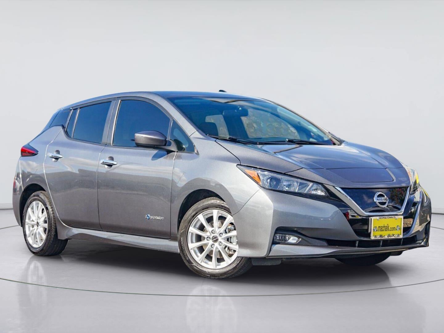 2018 Nissan LEAF SV