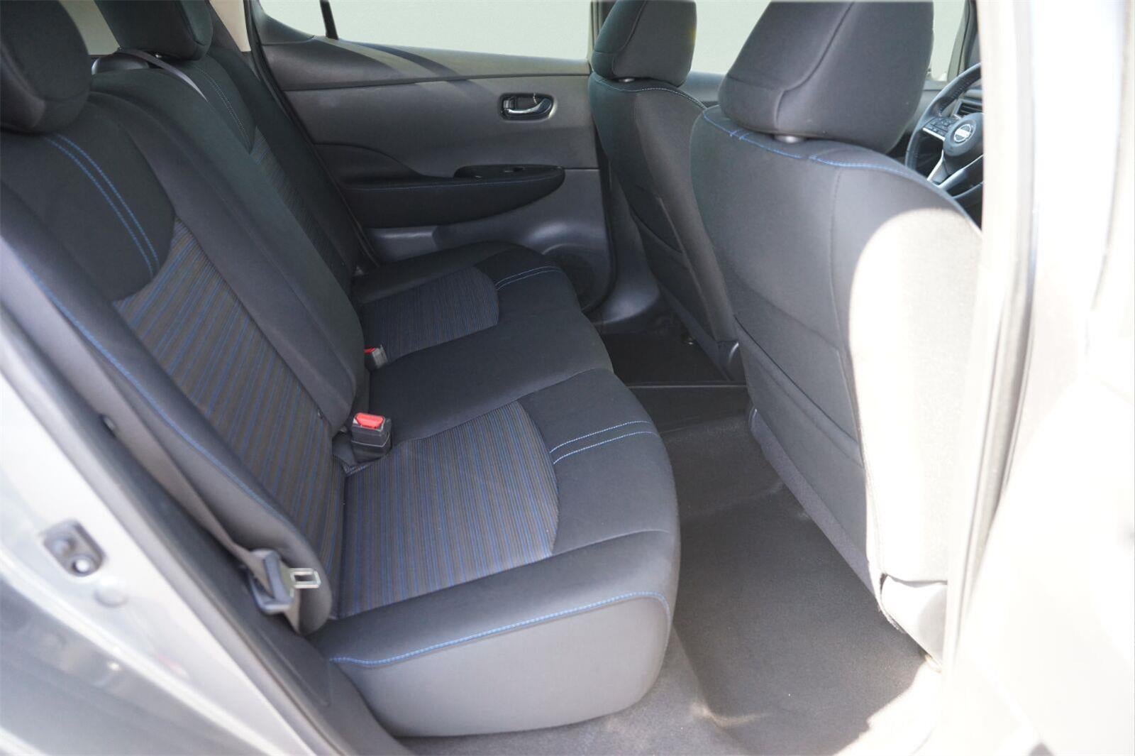 2018 Nissan LEAF SV