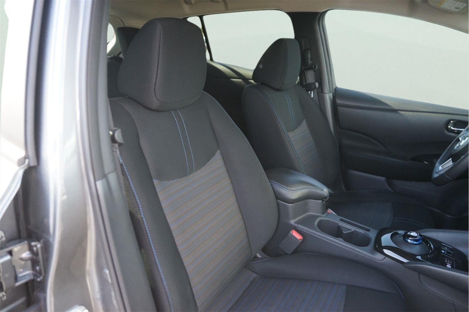 2018 Nissan LEAF SV