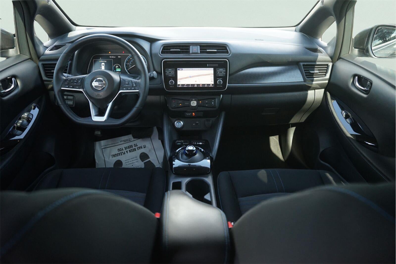 2018 Nissan LEAF SV
