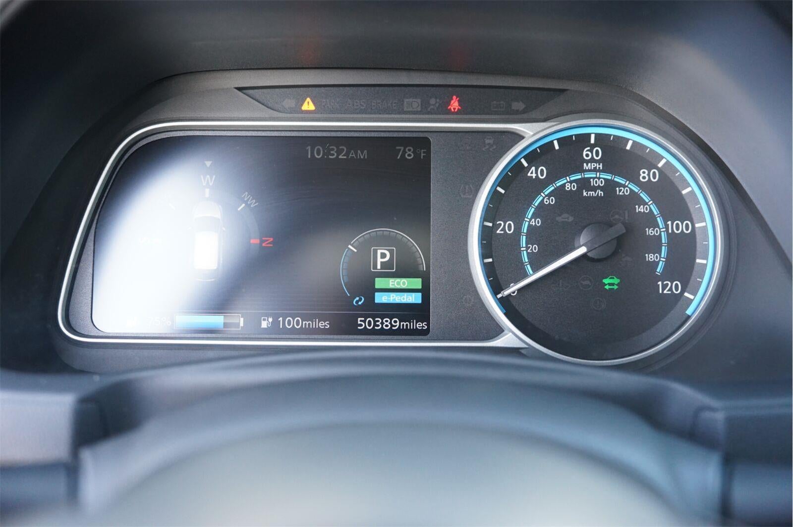 2018 Nissan LEAF SV