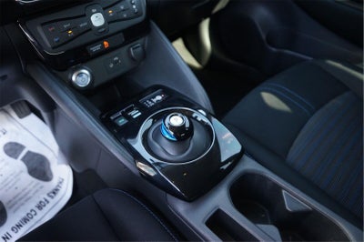 2018 Nissan LEAF SV